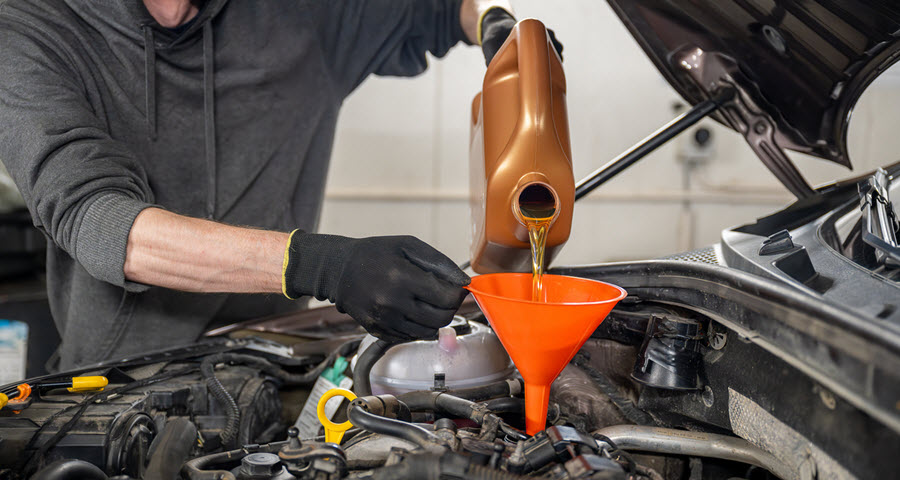 Audi Engine Oil Filling